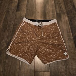 Mens vuori swim trunks